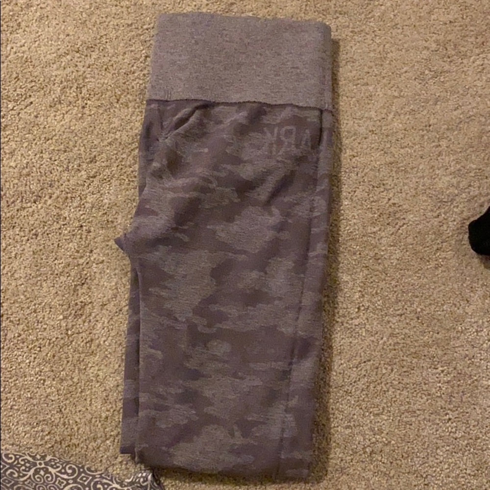 Purple camo gymshark leggings